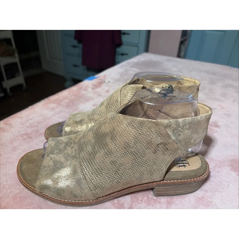 SOFFT Soft Metallic Smoke Suede Leather NATALIA Open Toe Zip Comfort Sandals 8